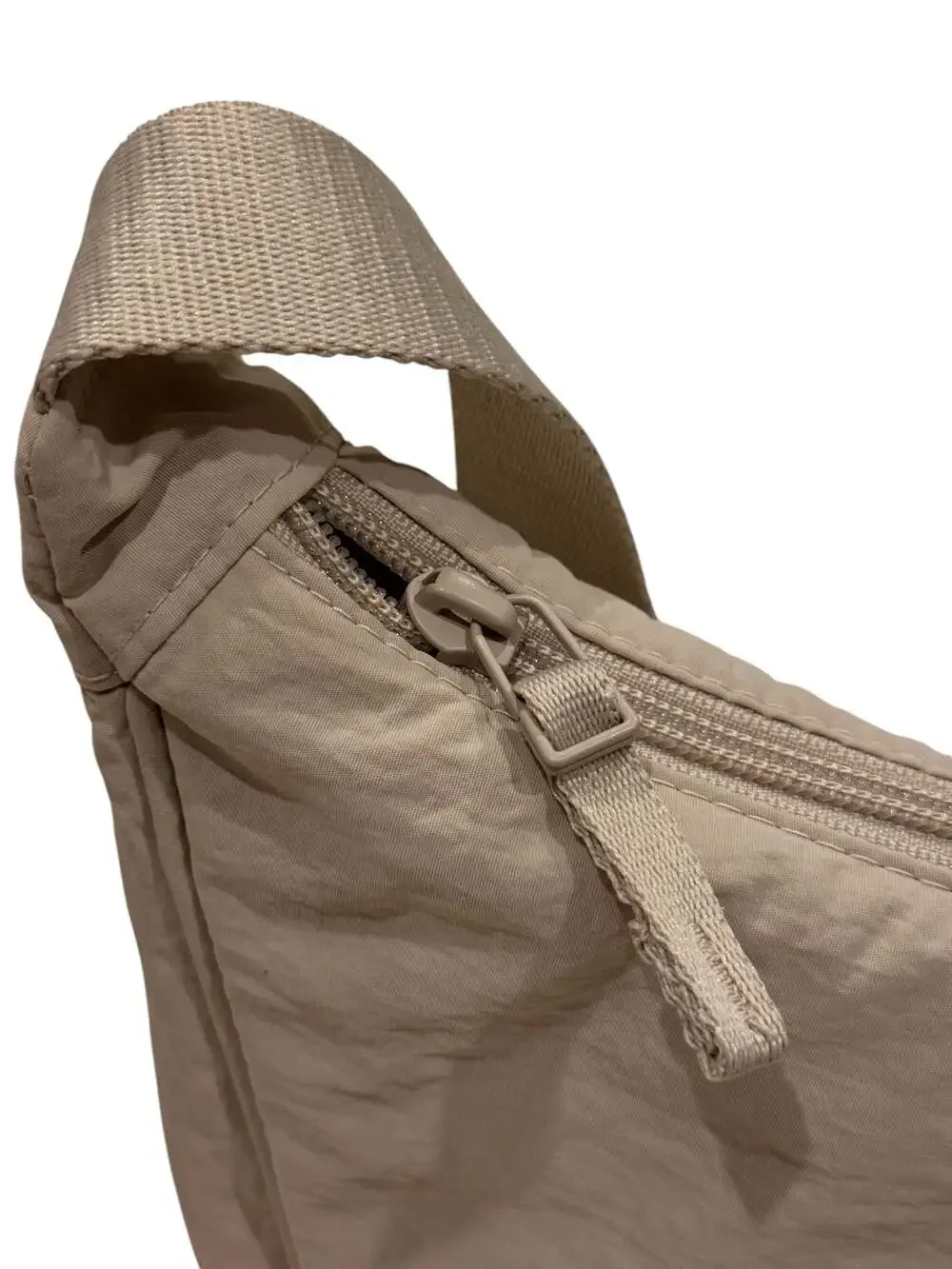 Uniqlo Round Mini Shoulder Bag in Beige